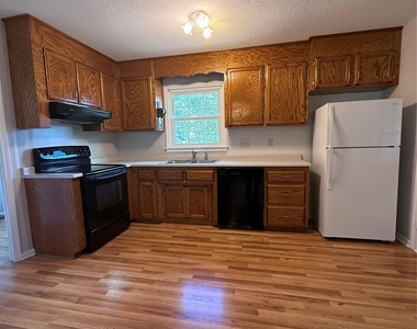 869 Crystal Springs Drive - Photo Thumbnail 2