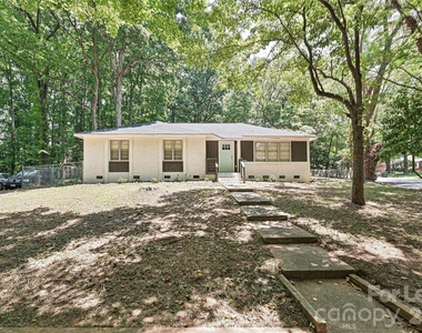 5121 Farm Pond Lane - Photo Thumbnail 26