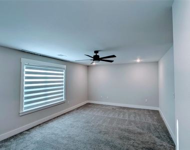 1602 Palladio Loop - Photo Thumbnail 22