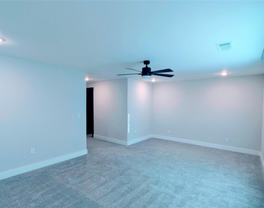 1602 Palladio Loop - Photo Thumbnail 24