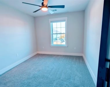 1602 Palladio Loop - Photo Thumbnail 28