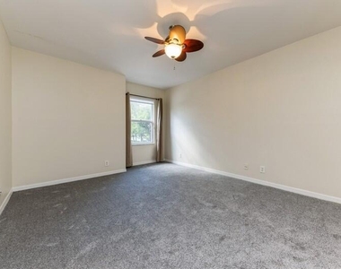 1522 Westchester Avenue - Photo Thumbnail 5