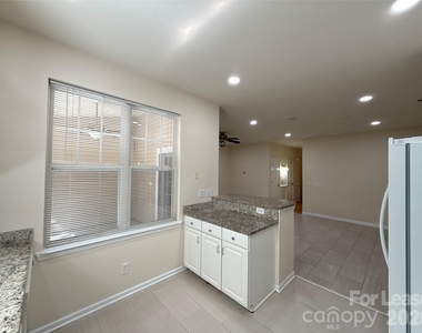 16914 Commons Creek Drive - Photo Thumbnail 3