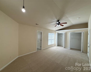 16914 Commons Creek Drive - Photo Thumbnail 5