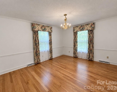 5625 Potter Road - Photo Thumbnail 7