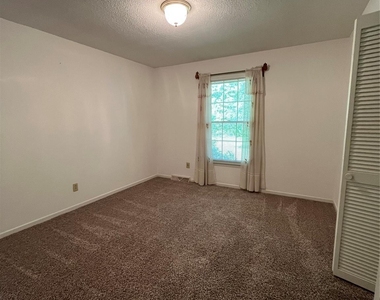 5625 Potter Road - Photo Thumbnail 16