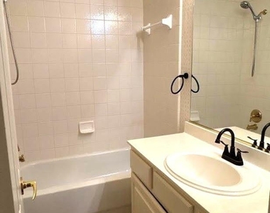 4501 Brenda Drive - Photo Thumbnail 24