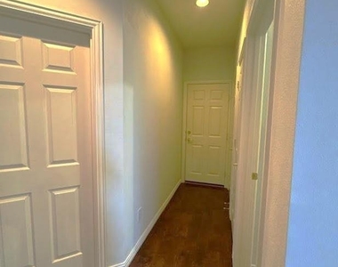 4501 Brenda Drive - Photo Thumbnail 27