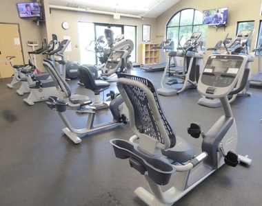 4501 Brenda Drive - Photo Thumbnail 31