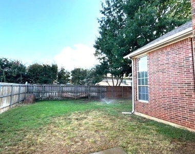 4501 Brenda Drive - Photo Thumbnail 28