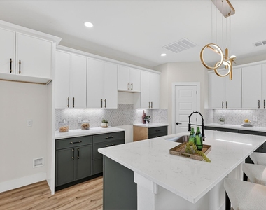 2505 Pennsylvania Avenue - Photo Thumbnail 10
