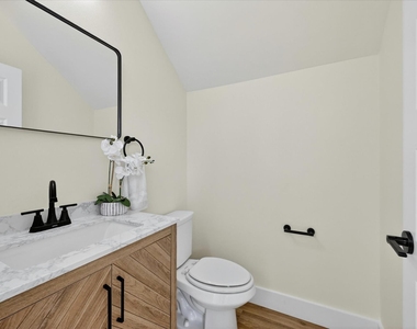 2505 Pennsylvania Avenue - Photo Thumbnail 16