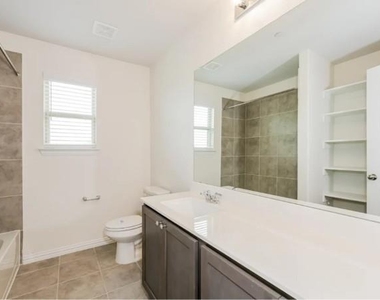 6427 Blue Trail - Photo Thumbnail 5