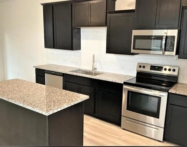 731 Bonnet Trail - Photo Thumbnail 4