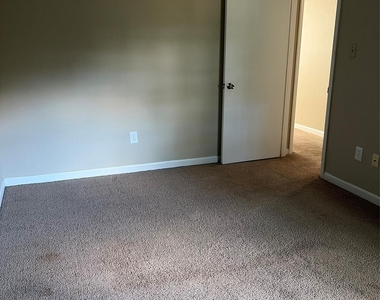11117 Park Road - Photo Thumbnail 16
