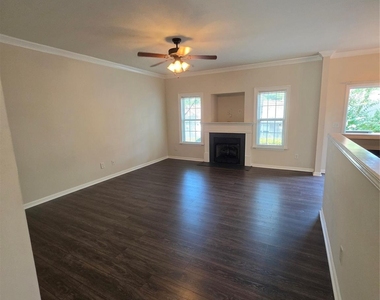 15542 Stronvar House Lane - Photo Thumbnail 5