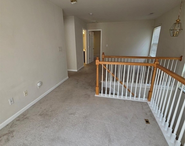 15542 Stronvar House Lane - Photo Thumbnail 9
