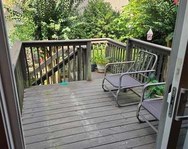 15542 Stronvar House Lane - Photo Thumbnail 6