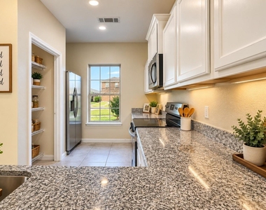 5945 Obsidian Creek Drive - Photo Thumbnail 5