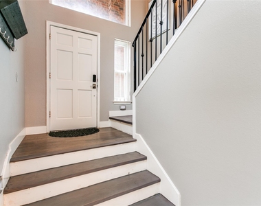 1349 Jasmine Drive - Photo Thumbnail 1