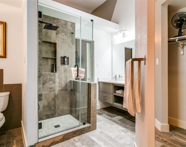 1349 Jasmine Drive - Photo Thumbnail 20