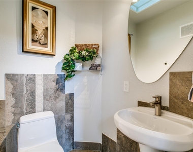 1349 Jasmine Drive - Photo Thumbnail 18