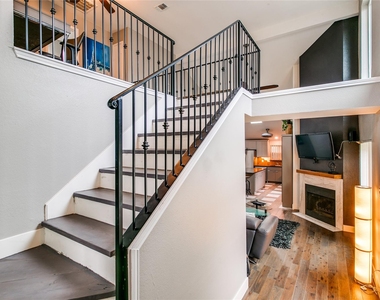 1349 Jasmine Drive - Photo Thumbnail 9