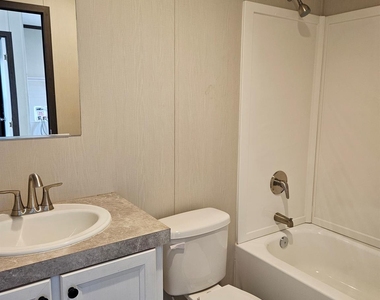 6501 W Hwy 199 - Photo Thumbnail 7
