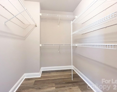 210 S Cedar Street - Photo Thumbnail 19