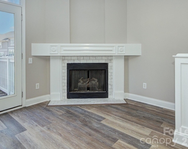 210 S Cedar Street - Photo Thumbnail 10