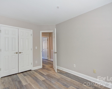 210 S Cedar Street - Photo Thumbnail 21