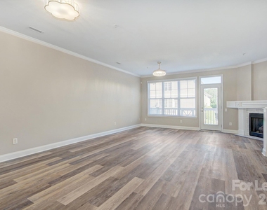210 S Cedar Street - Photo Thumbnail 9