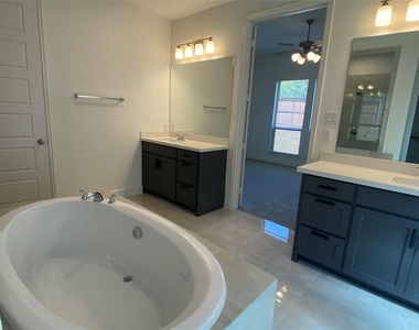 1624 Bulls Eye Road - Photo Thumbnail 14