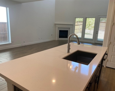 1624 Bulls Eye Road - Photo Thumbnail 10
