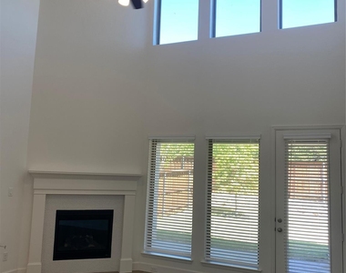 1624 Bulls Eye Road - Photo Thumbnail 3