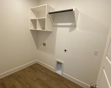 1624 Bulls Eye Road - Photo Thumbnail 26