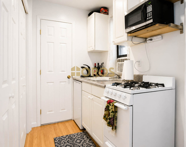 236 East 7th Street - Photo Thumbnail 5