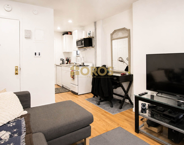 236 East 7th Street - Photo Thumbnail 3