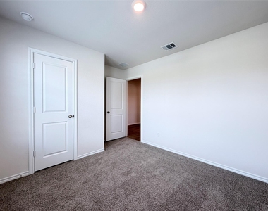 629 Dunham Road - Photo Thumbnail 4