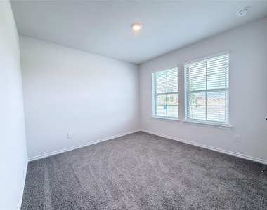 629 Dunham Road - Photo Thumbnail 3
