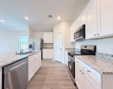 629 Dunham Road - Photo Thumbnail 11