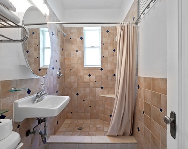 3710 Collins Avenue - Photo Thumbnail 10