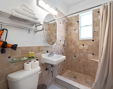3710 Collins Avenue - Photo Thumbnail 9