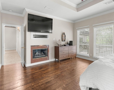 8517 Woodlake Circle - Photo Thumbnail 16