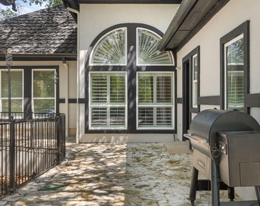 8517 Woodlake Circle - Photo Thumbnail 28
