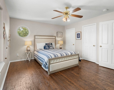 8517 Woodlake Circle - Photo Thumbnail 21