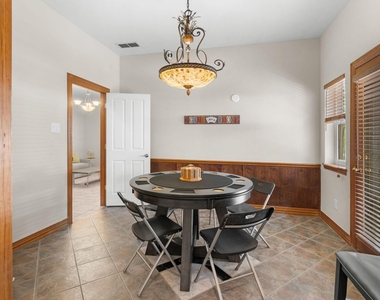8517 Woodlake Circle - Photo Thumbnail 17