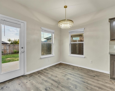 2271 Bryant Lane - Photo Thumbnail 6
