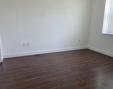 4602 Sw 160th Avenue - Photo Thumbnail 8