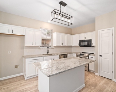 3957 Parkhaven Drive - Photo Thumbnail 7